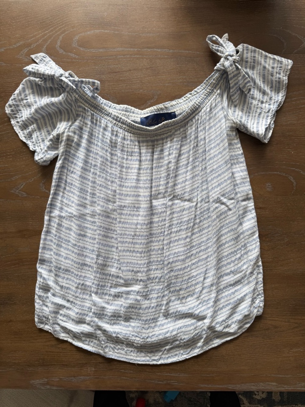 Francesca's Collections Light Blue & White Striped Off-Shoulder Tie-Sleeve Top